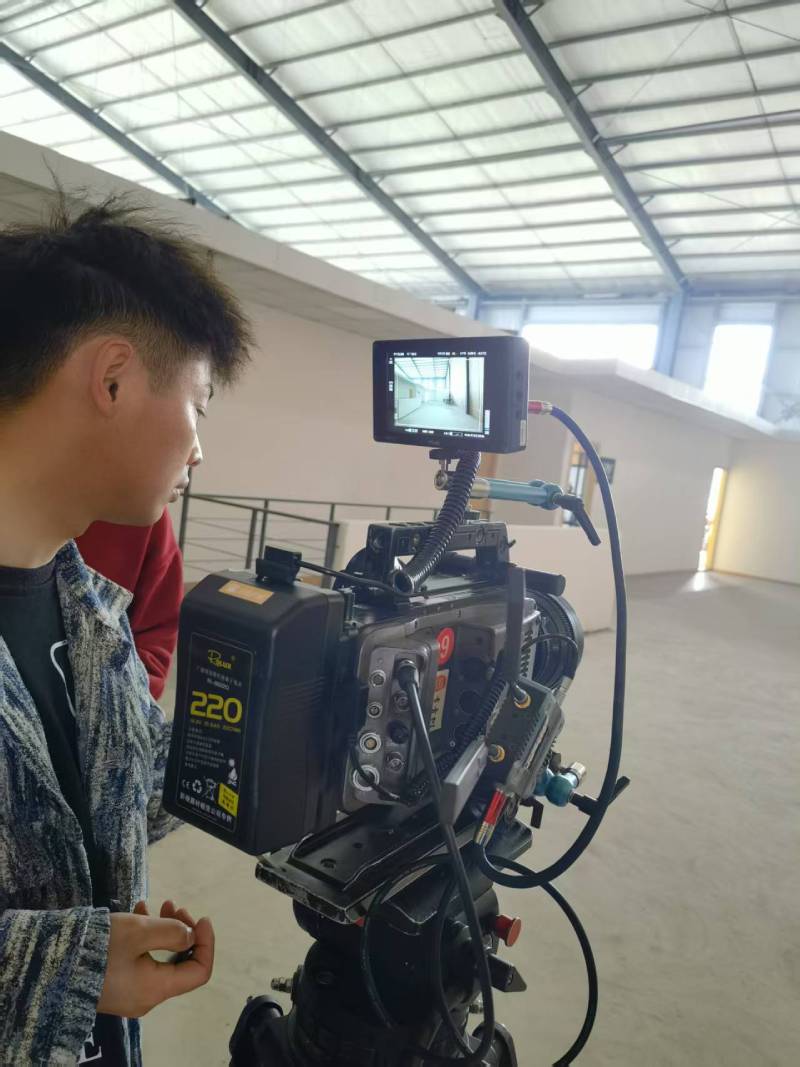 解锁水磨沟区广告片拍摄：以创意镜头，解锁品牌商业价值新高度