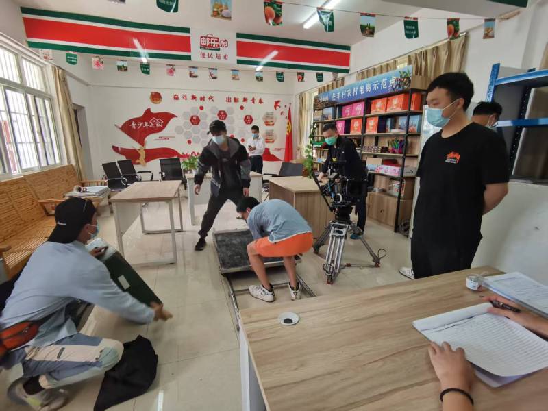 水磨沟区广告片拍摄公司：极简主义践行者，少即是多的视觉哲学